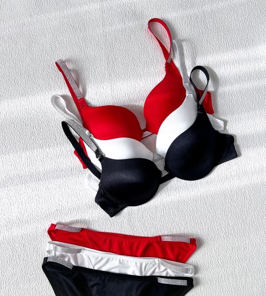 Code 1012 Shezaib High Quality New Style Wired Rhinestone Straps Back Hook Adjustable Straps Bra & Panty Set