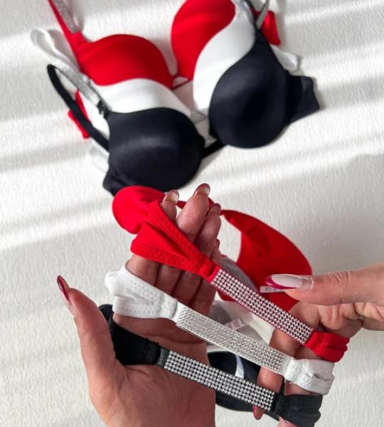 Code 1012 Shezaib High Quality New Style Wired Rhinestone Straps Back Hook Adjustable Straps Bra & Panty Set